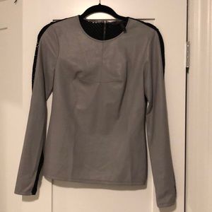 Gray long sleeve BCBG top
